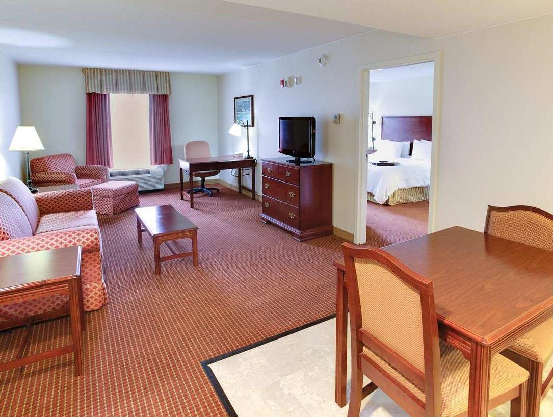 Hampton Inn Emporia Exterior foto